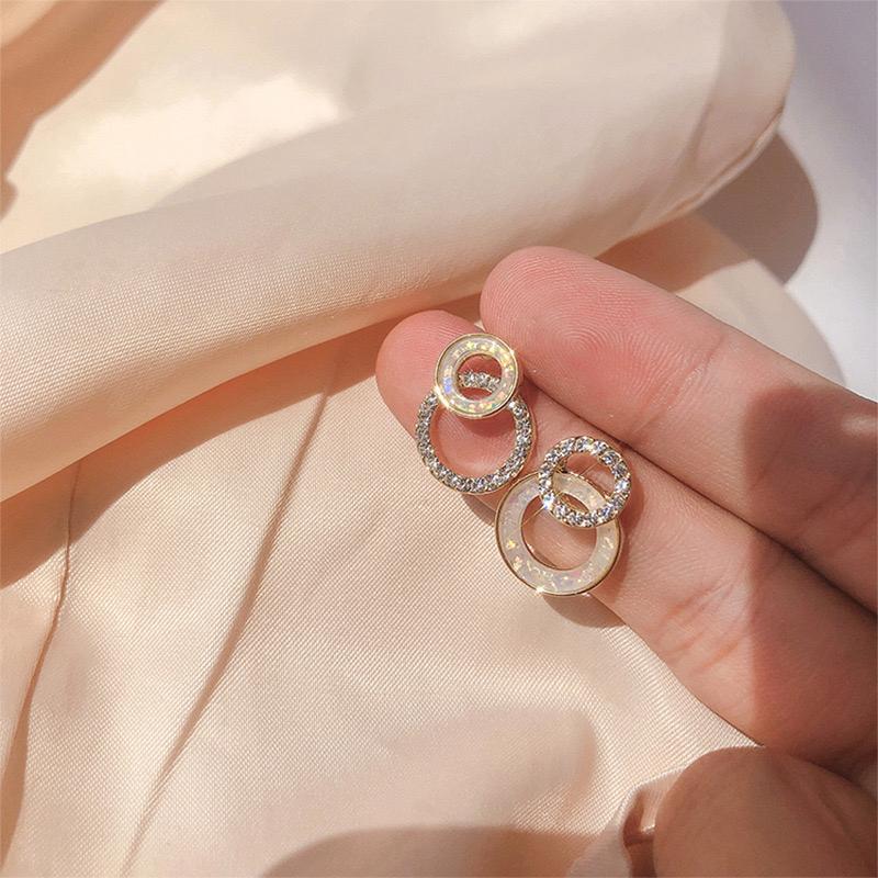 Gracious Mismatch Earrings - Image 4