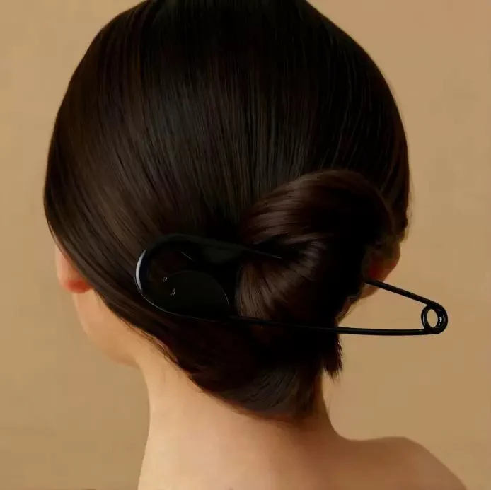 Grande’ Safety Pin Hair Clip - Image 2