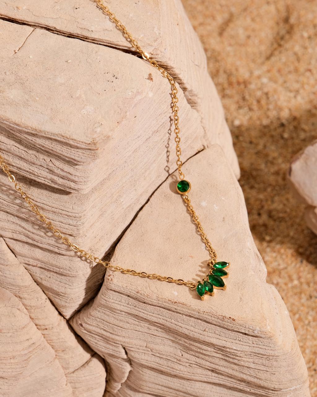 Grecian Emerald Necklace - Image 3