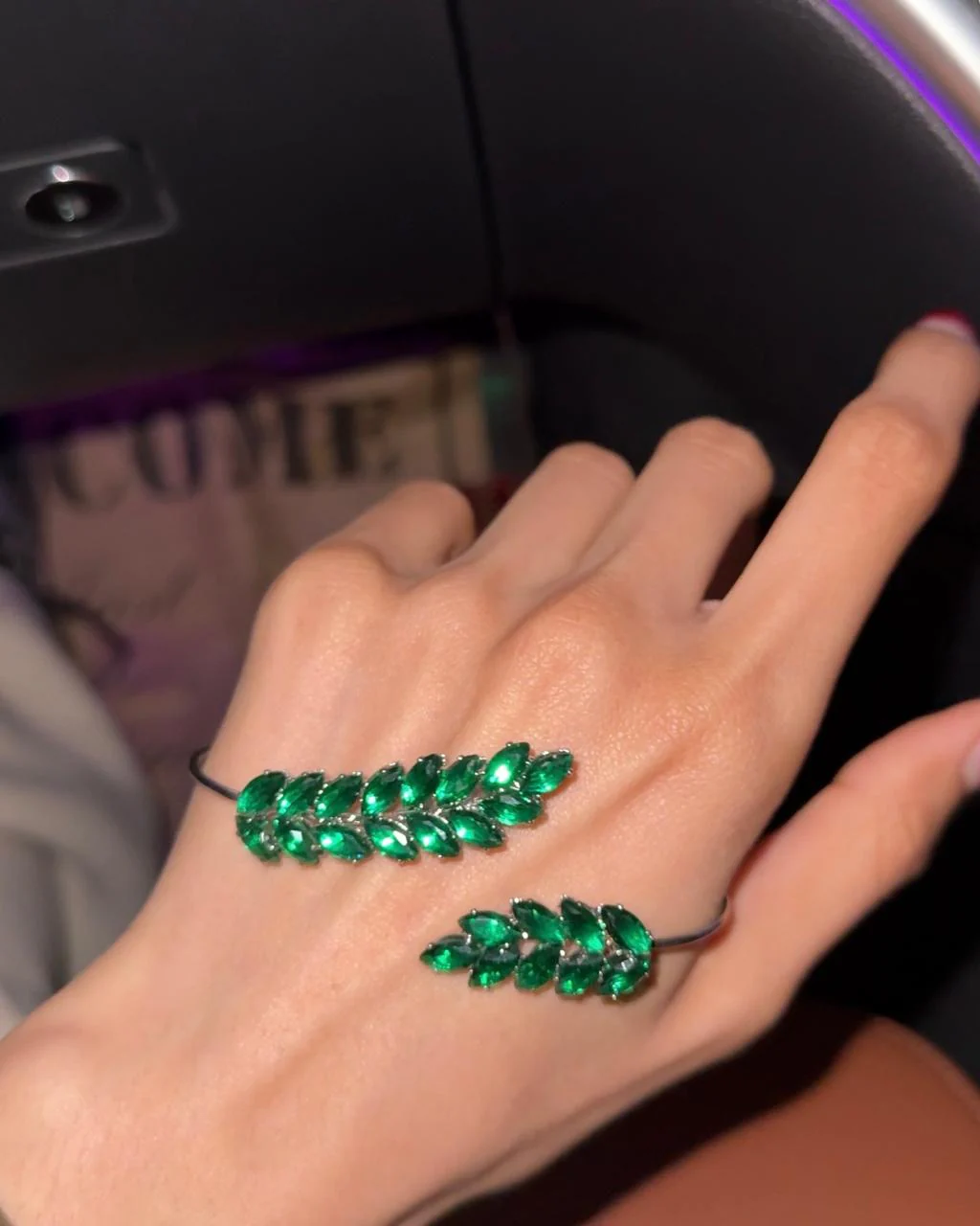 Green Glitters Hand Jewellery - Image 2