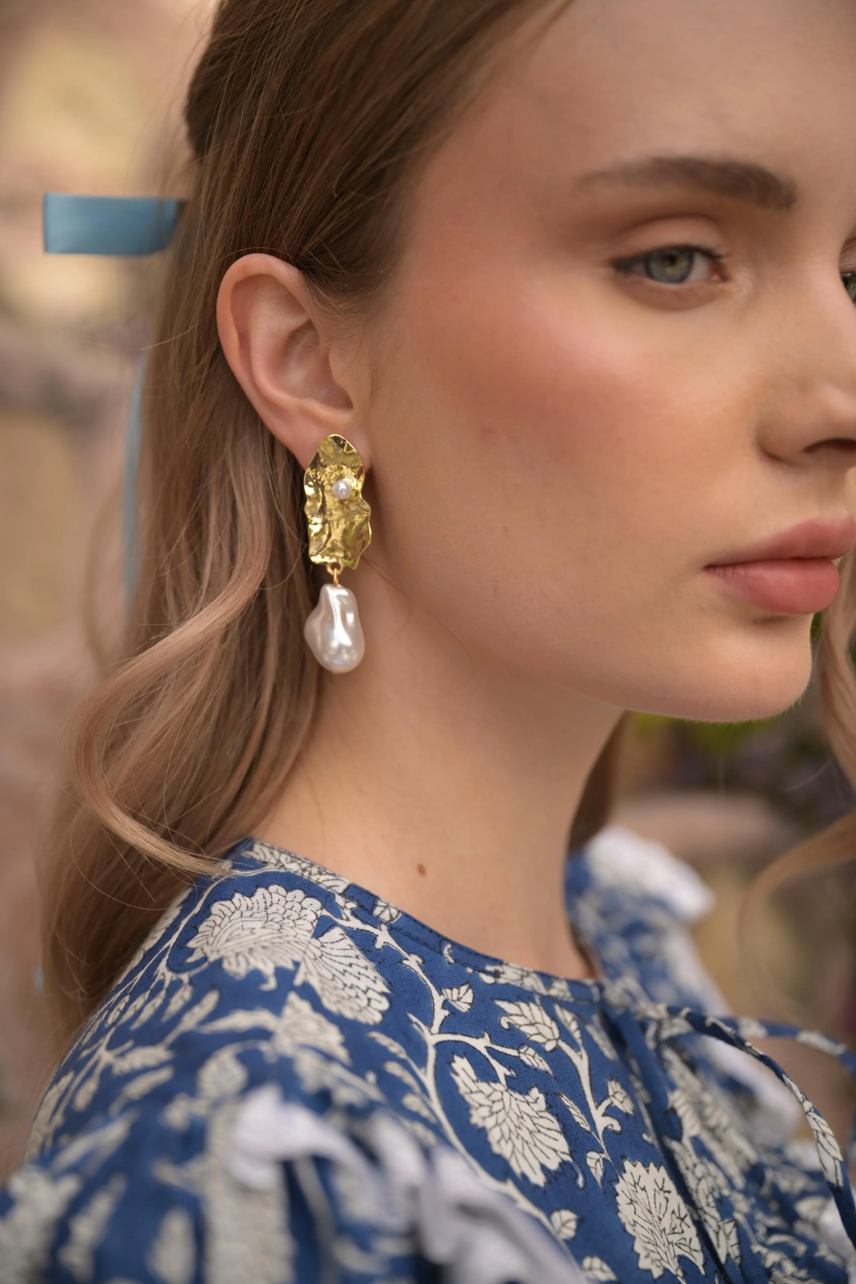 Hammered Pearly Statement Earrings