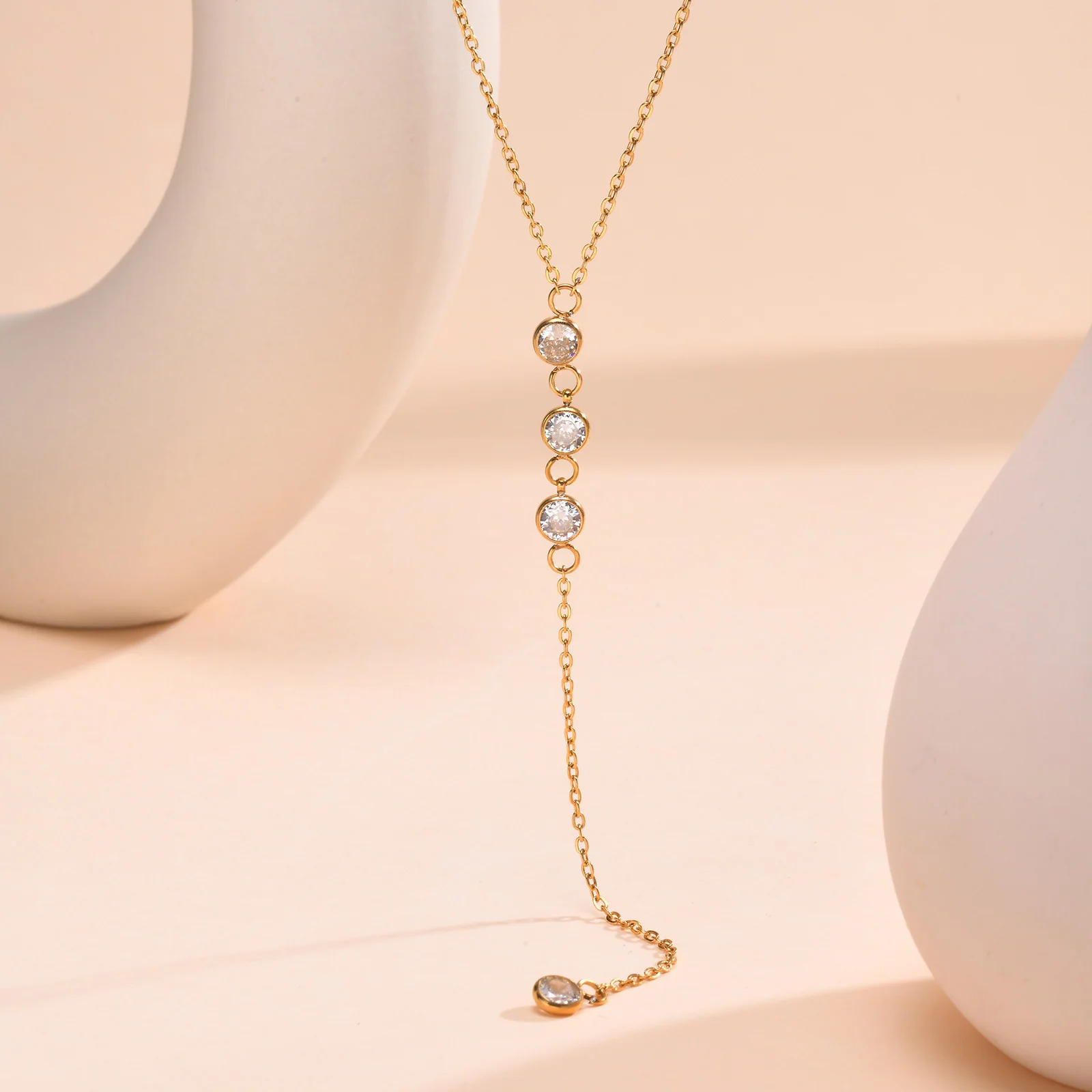 Harper Lariat Necklace - Image 3