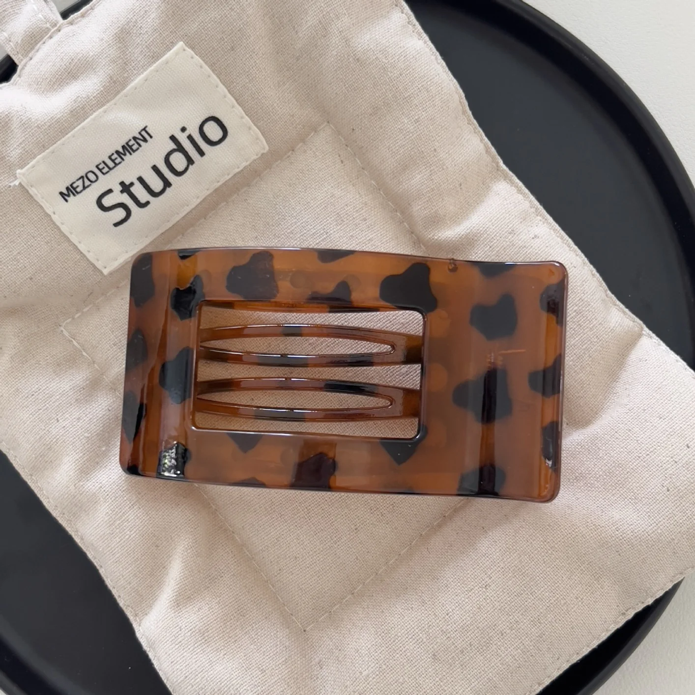 Haute Leopard Claw Clip - Image 3