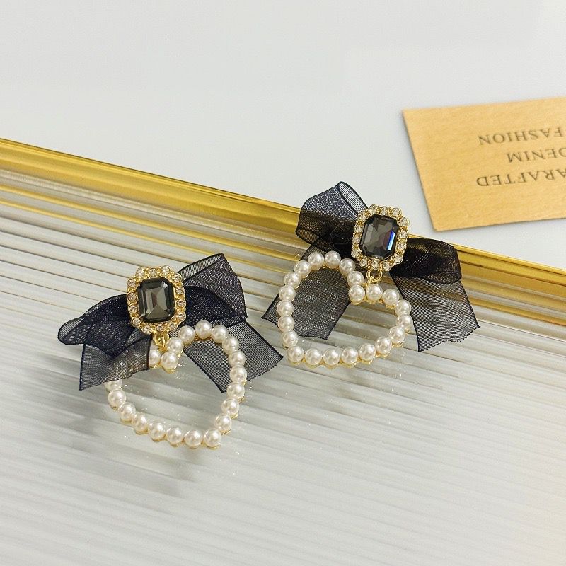 Heart Bow Princess Earrings - Image 3