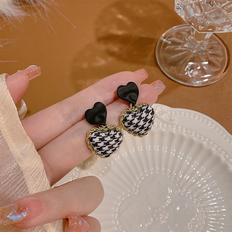 Heart Glitch Earrings