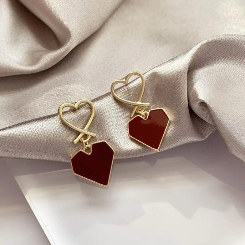 Heart It Earrings - Image 4
