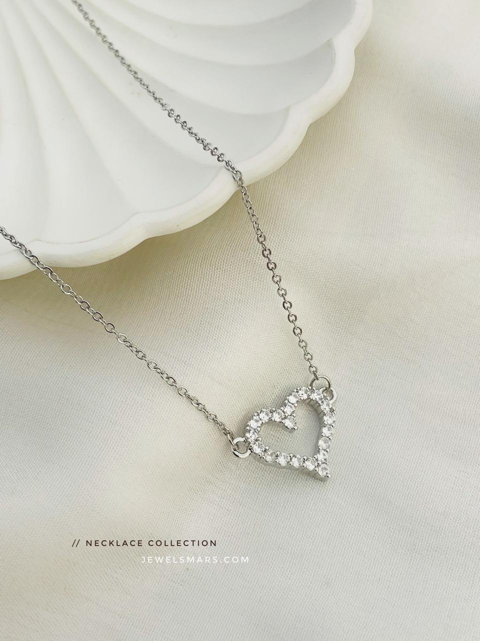 Heart it Necklace !!