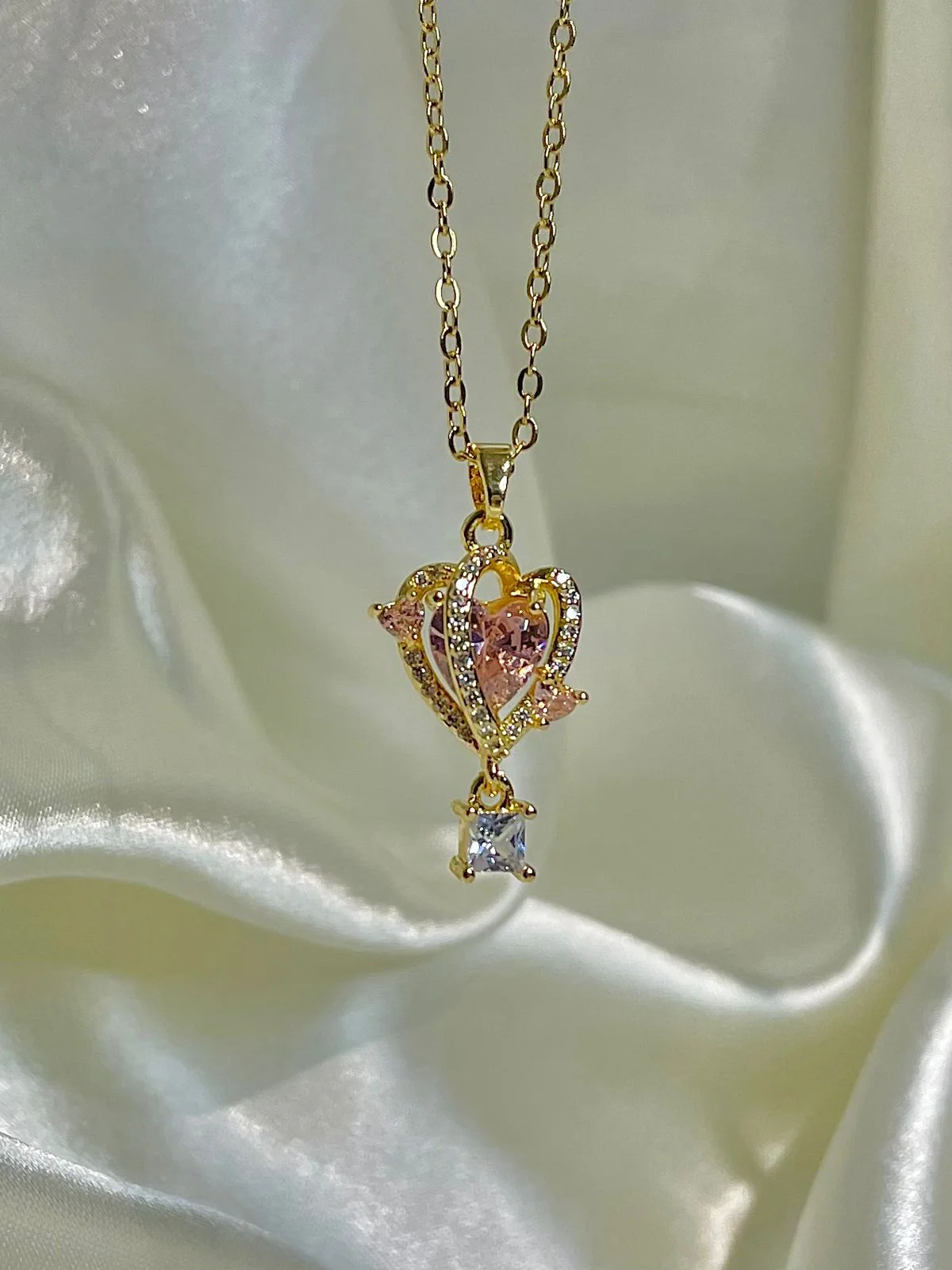 Heart Of Angel Necklace- Pink - Image 2
