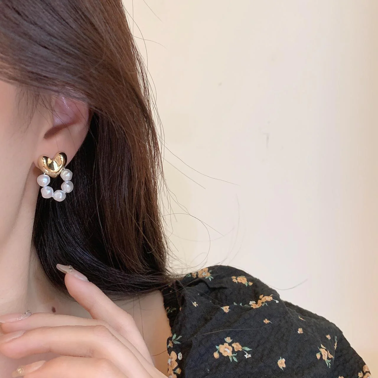 Heart of Pearl Earrings - Image 2
