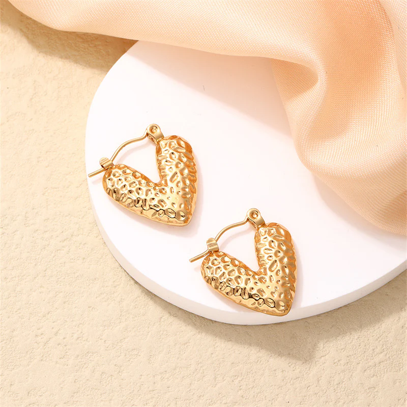 Heart-throb Textured Earrings - Image 5
