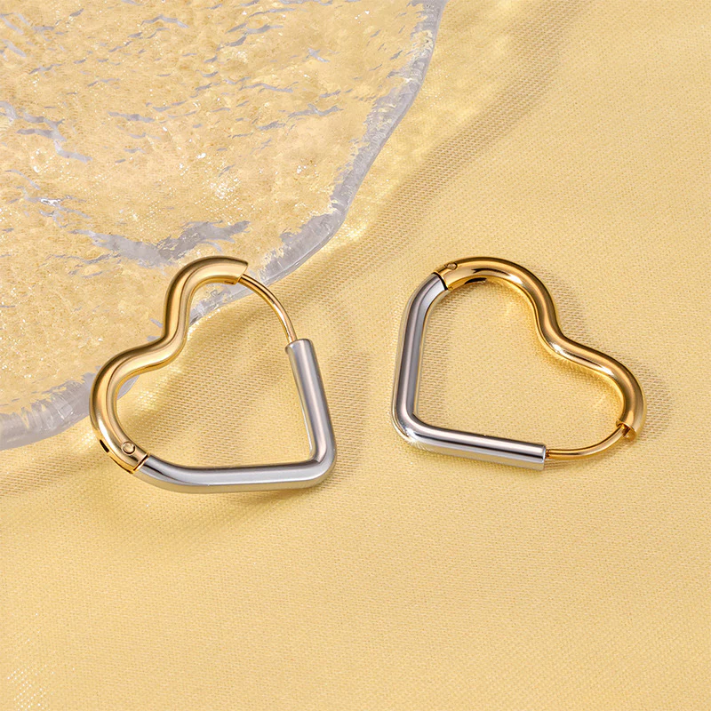 Heartsplit Earrings - Image 4