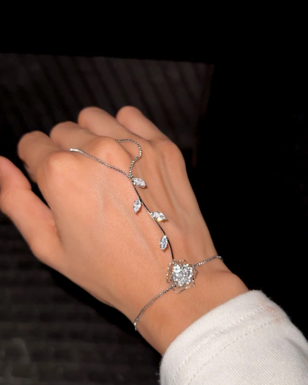 Heaven Sent Sparkles! Hand Jewellery - Image 2