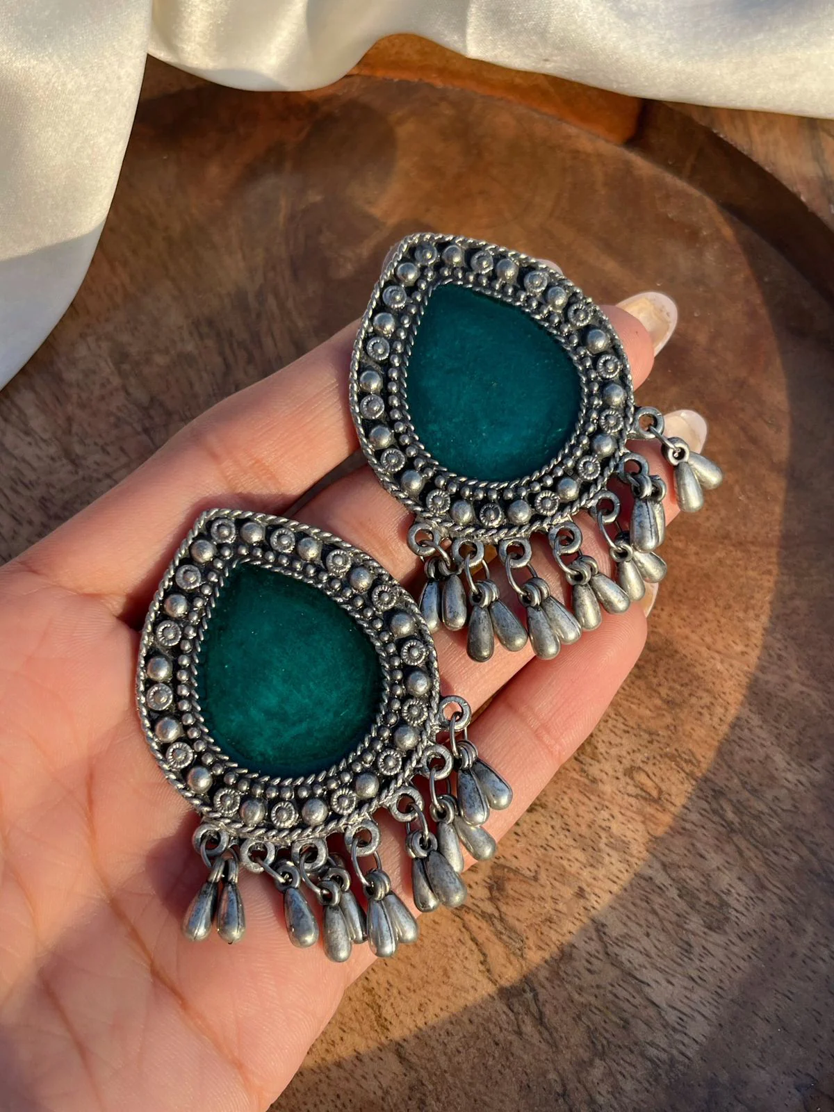 Heena Earrings- green - Image 2