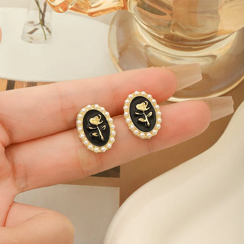Heirloom Rose Earrings - Image 5