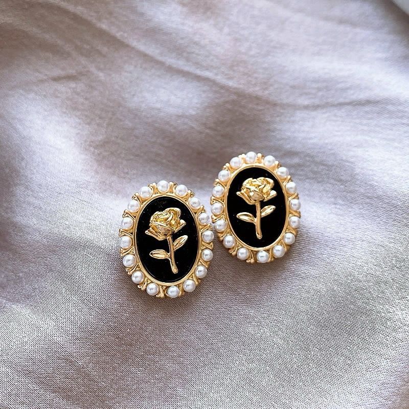 Heirloom Rose Earrings - Image 6