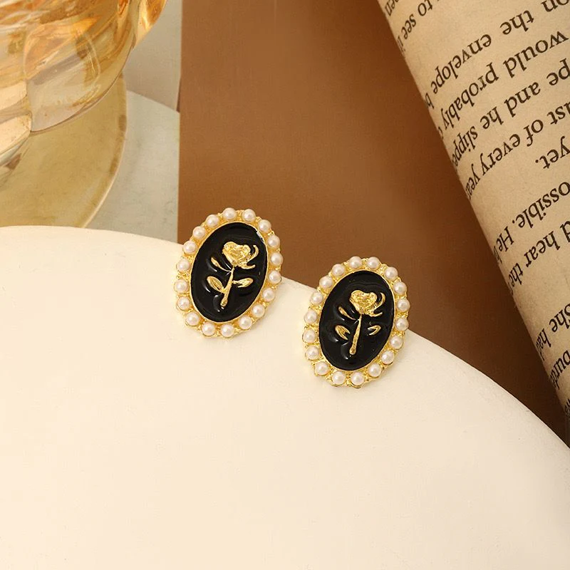 Heirloom Rose Earrings - Image 7