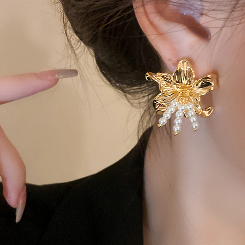 Honey Petal Pearl Earrings - Image 6