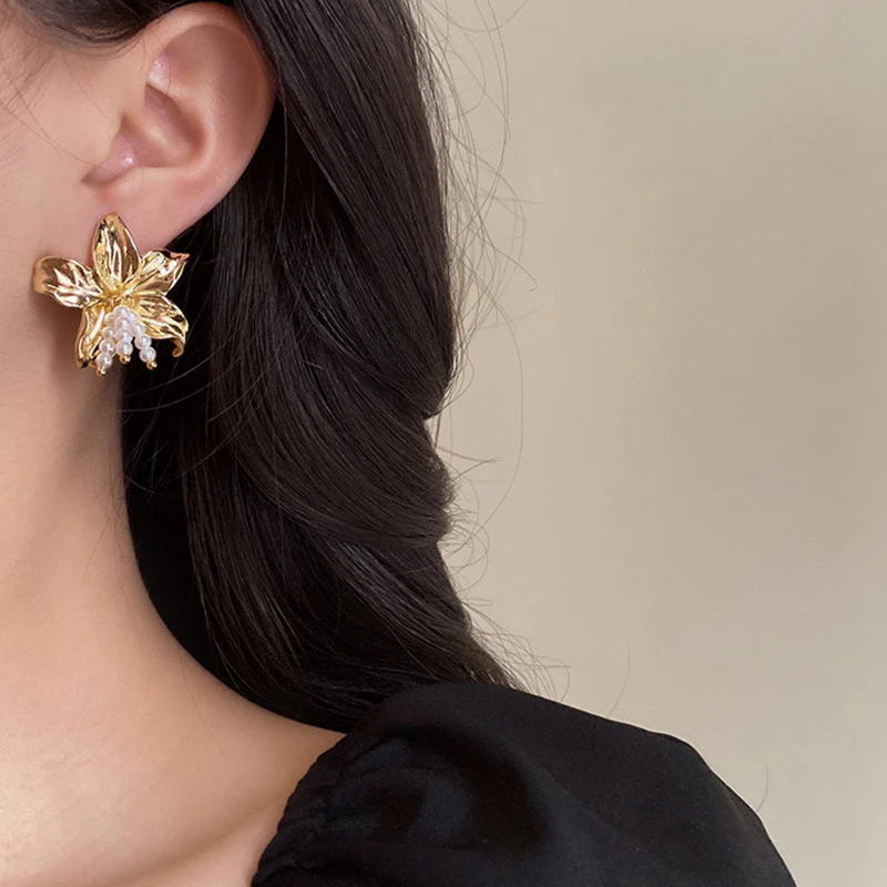 Honey Petal Pearl Earrings - Image 8