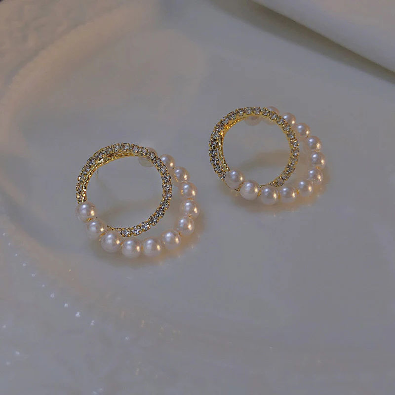 I’m exquisite! Pearl Earring - Image 2