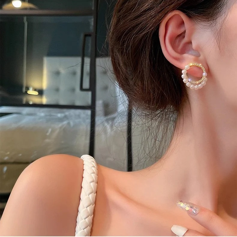 I’m exquisite! Pearl Earring - Image 6