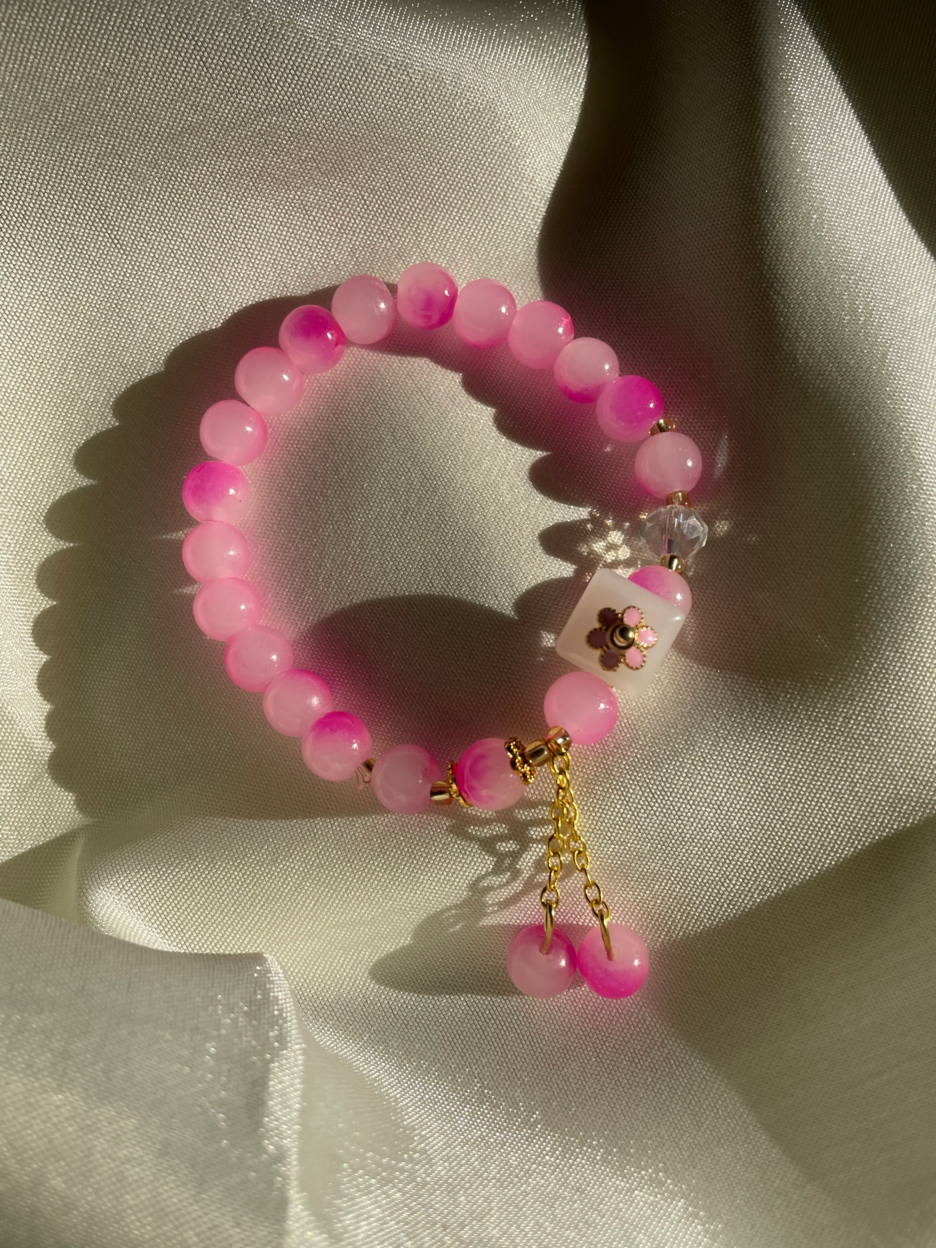 I’m just a girl! Pink beaded bracelet - Image 2