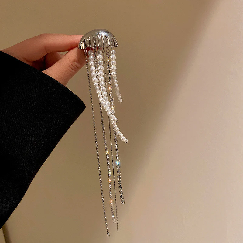 Iconic Abyss Pearl Earrings (1 piece) - Image 2