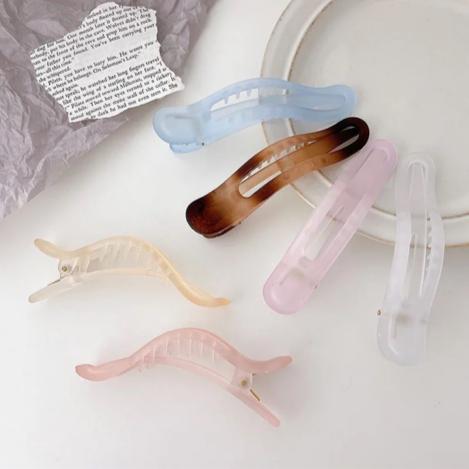 Icy Elegant Hair Claw Clips - Image 3