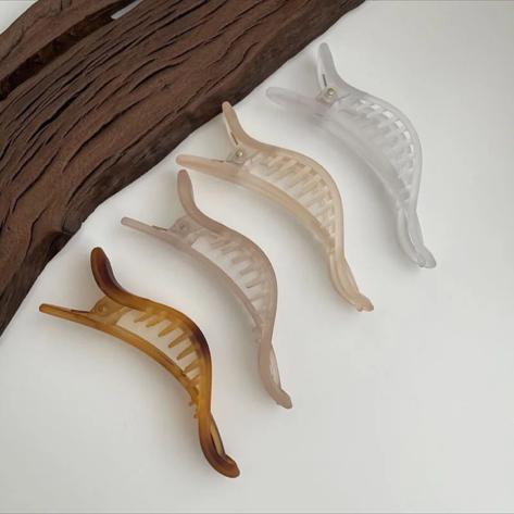 Icy Elegant Hair Claw Clips - Image 4