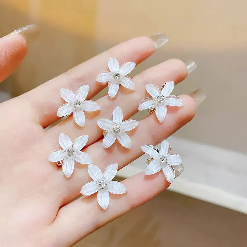 Daisy Blossom Hair Pins (pack of 8) - Image 5