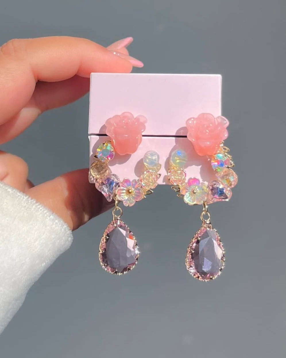 In my Dreamland Earrings- peachy - Image 4