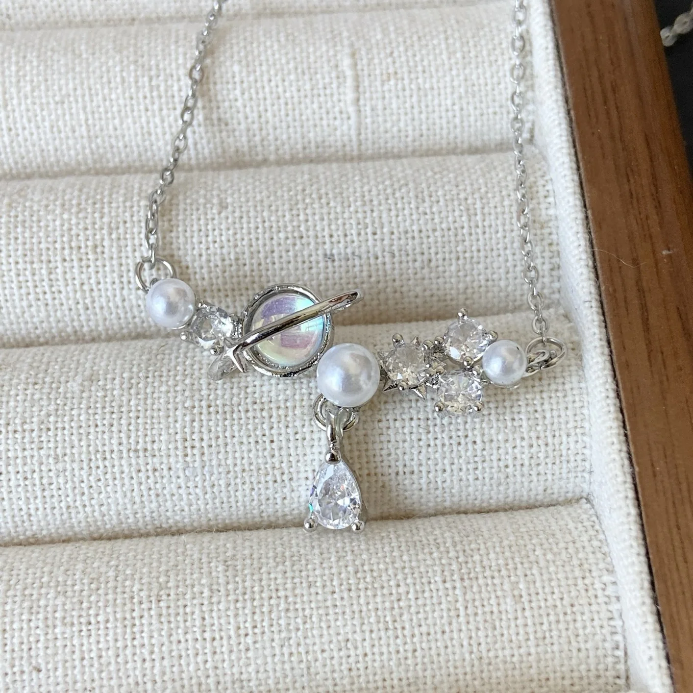 Interstellar Pearly Necklac - Image 2