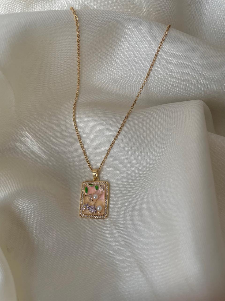 Intricate Fae Pearl Necklace - Image 2