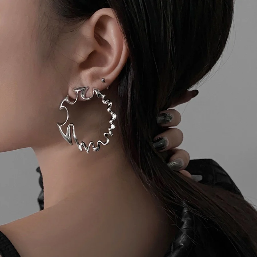 Irregular Twisted Punk Earrings - Image 3