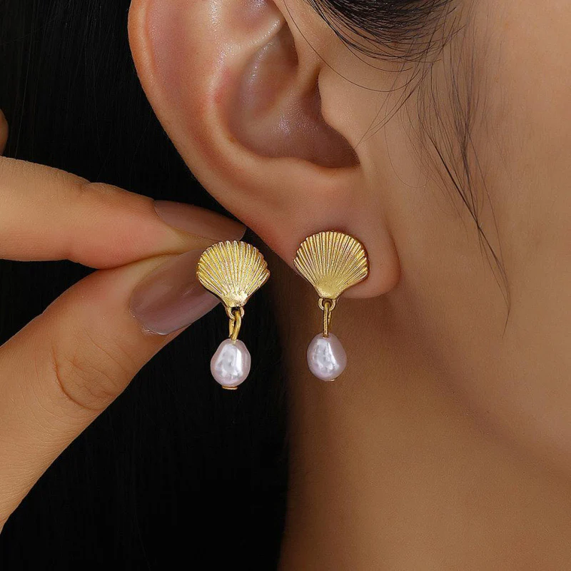 It’s a beach thing! Earrings