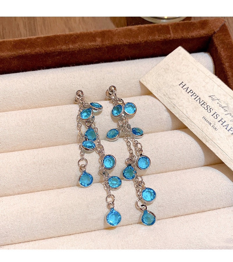 It’s glam hour! Earrings - Image 5