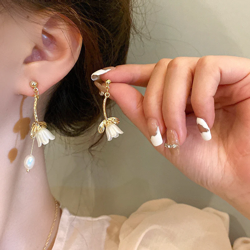 Ivory Flower Drop Pearl Earrings - Image 2