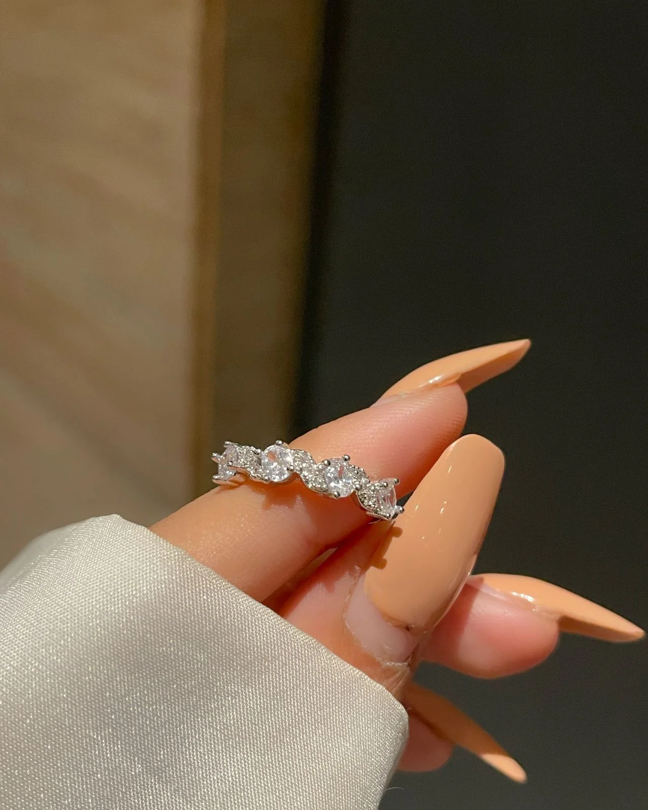 Ivy Minimal Ring Band
