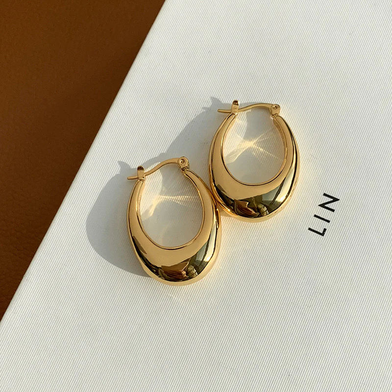Keep it Luxe Hoops Earrings - Image 3