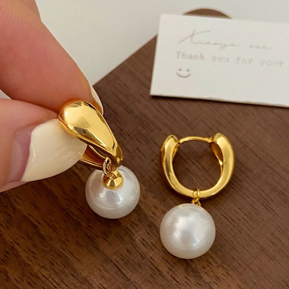 Kendal Pearl Drop Earrings - Image 2