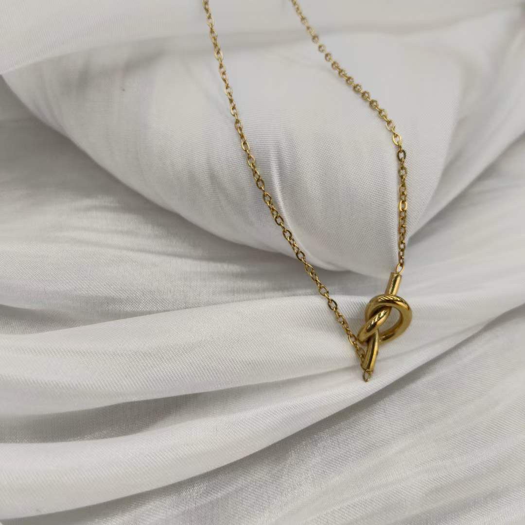 Knot it Necklace - Image 4