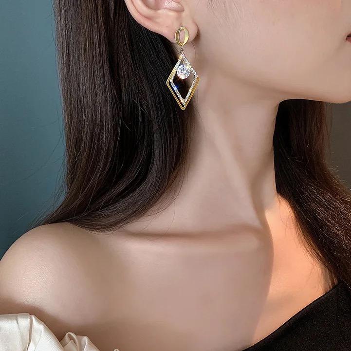 Korean Geometric party Earrings - Image 2