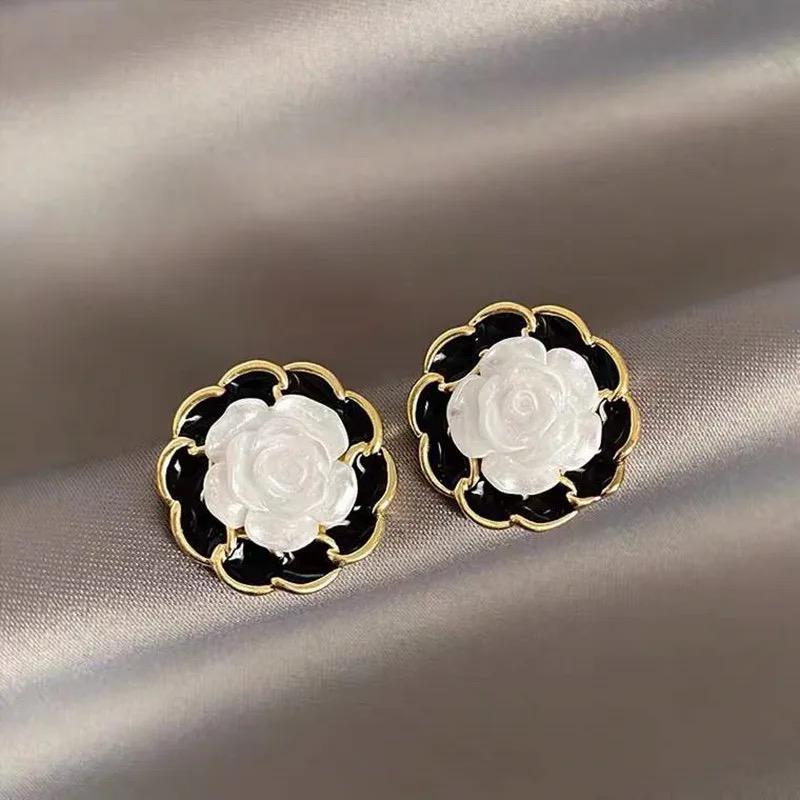 Korean Statement Flower Earrings - Image 4