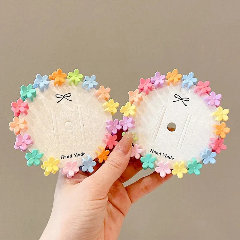Korean Tiny Cute Floral Hair Clips- random colours - Image 5