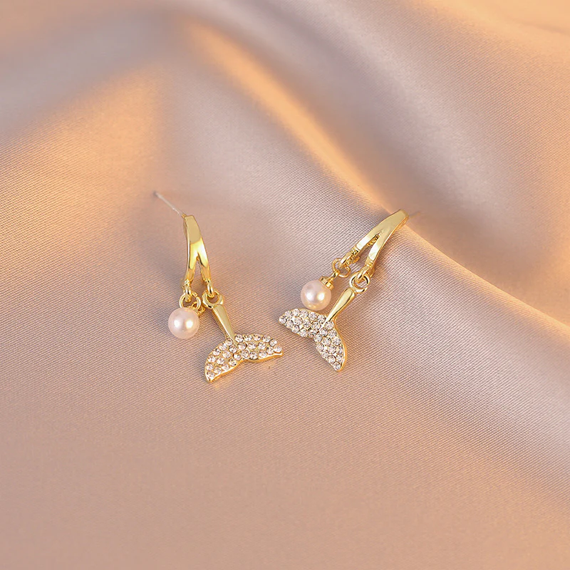 Korean Zircon Pearl Mermaid Earrings - Image 3