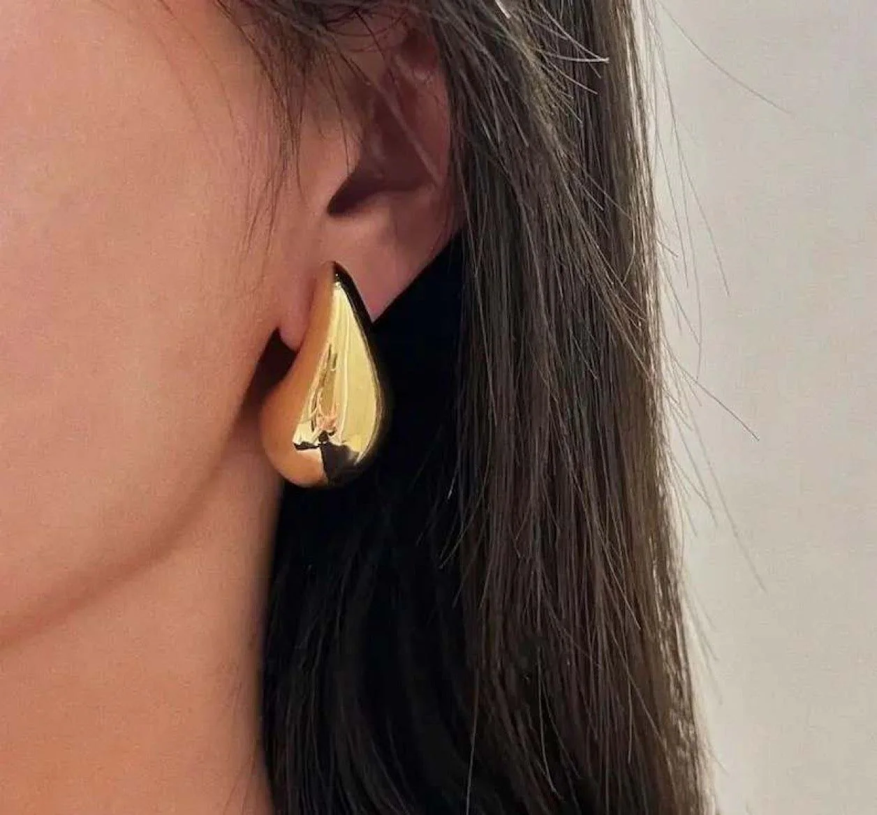 Kylie Teardrop Hoop - Image 3