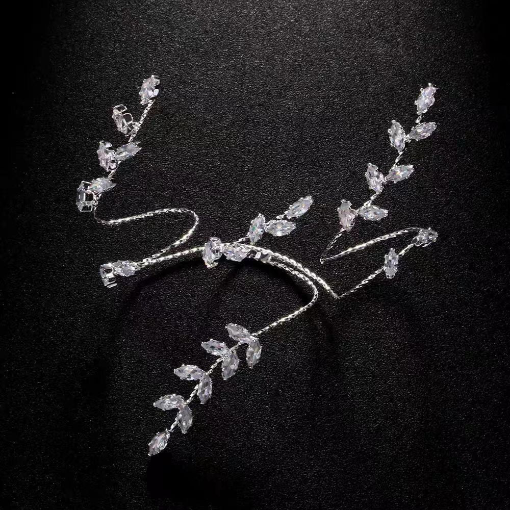 Leafy Luster Luxe Hand Jewellery - Image 11