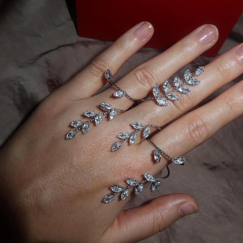 Leafy Luster Luxe Hand Jewellery - Image 8