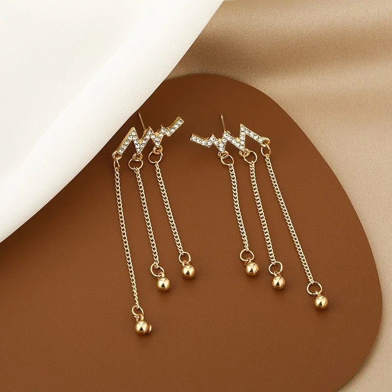 Lightning Long Tassel Drop Earrings - Image 3