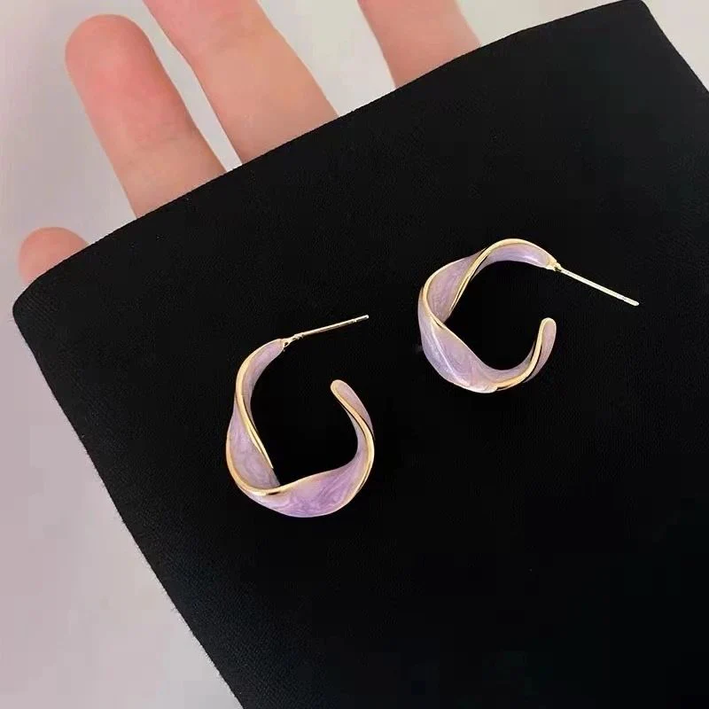 Lilac Twisted Hoop Earrings - Image 3