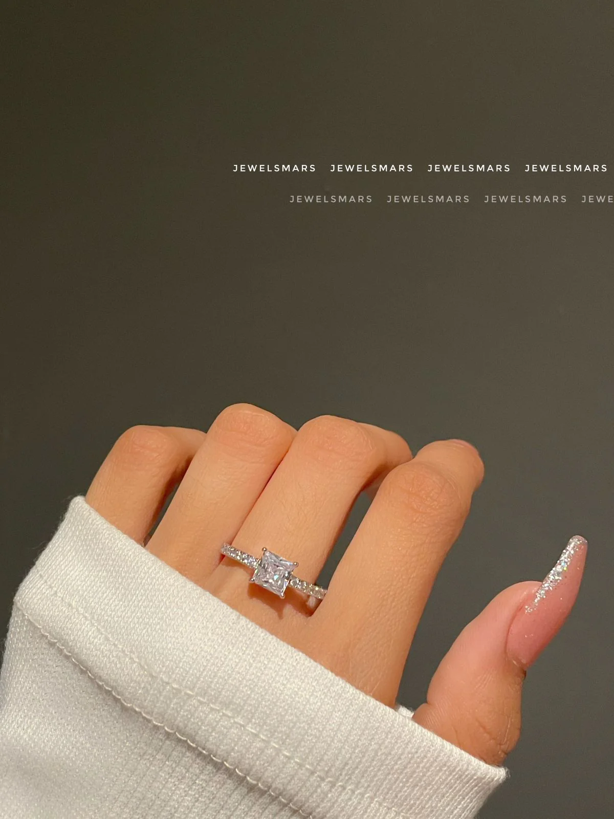Lily Square Cut Ring